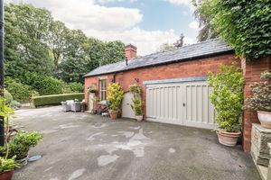 Garage- click for photo gallery